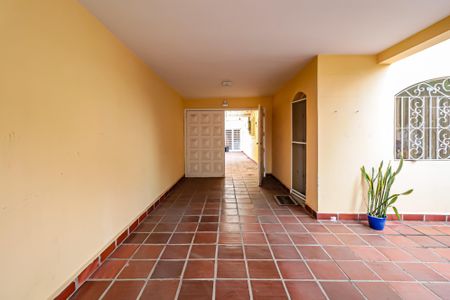 Casa à venda com 224m², 3 quartos e 3 vagas Casa à venda com 224m², 3 quartos e 3 vagasGaragem