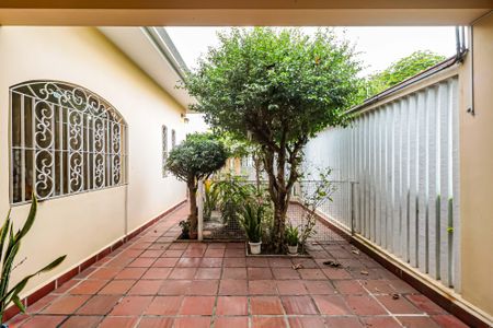 Casa à venda com 224m², 3 quartos e 3 vagas Casa à venda com 224m², 3 quartos e 3 vagasJardim