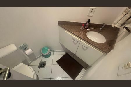 Apartamento à venda com 80m², 2 quartos e 1 vagaLavabo