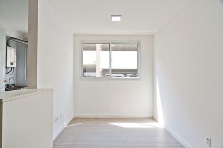 Apartamento à venda com 44m², 2 quartos e 1 vaga Apartamento à venda com 44m², 2 quartos e 1 vagaSala