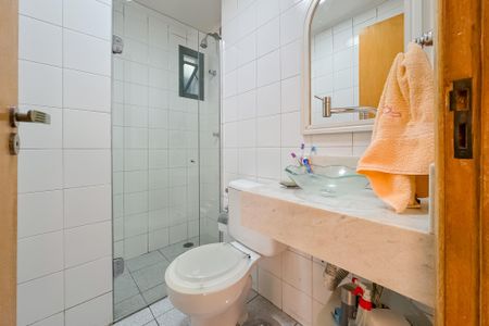 Apartamento à venda com 68m², 3 quartos e 2 vagasBanheiro 