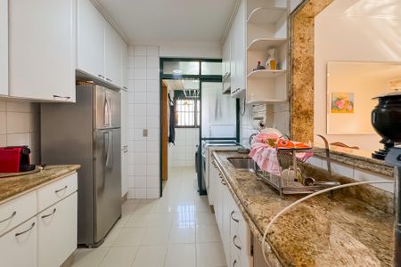 Apartamento à venda com 68m², 3 quartos e 2 vagasCozinha