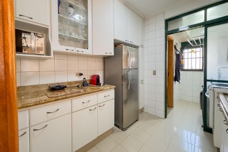 Apartamento à venda com 68m², 3 quartos e 2 vagasCozinha