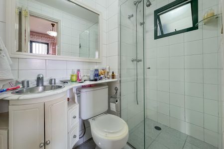 Apartamento à venda com 68m², 3 quartos e 2 vagasBanheiro da Suíte