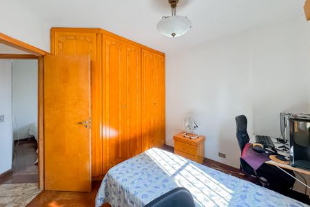 Apartamento à venda com 68m², 3 quartos e 2 vagasQuarto 2