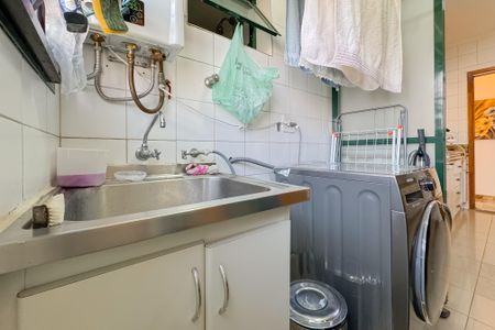 Apartamento à venda com 68m², 3 quartos e 2 vagasÁrea de Serviço