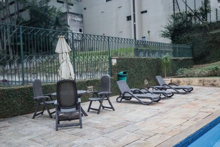 Apartamento para alugar com 75m², 2 quartos e 2 vagas Apartamento para alugar com 75m², 2 quartos e 2 vagasÁrea comum - Piscina