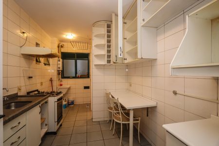 Apartamento para alugar com 75m², 2 quartos e 2 vagas Apartamento para alugar com 75m², 2 quartos e 2 vagasCozinha