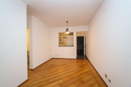 Sala de apartamento para alugar com 2 quartos, 75m² em Vila Suzana, São Paulo