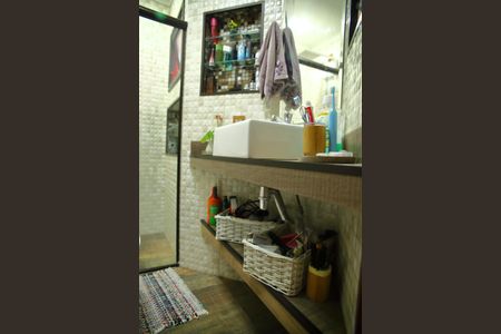 Casa à venda com 204m², 3 quartos e 5 vagasBanheiro Social