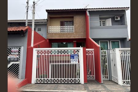 Casa à venda com 204m², 3 quartos e 5 vagasFachada