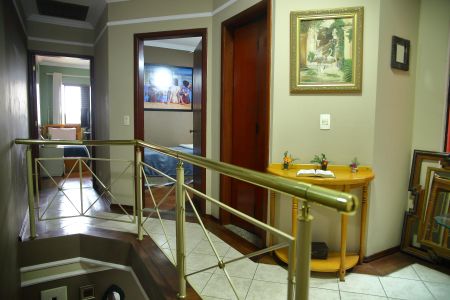 Casa à venda com 204m², 3 quartos e 5 vagasHall