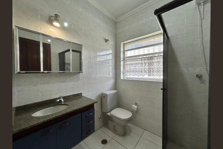 Casa para alugar com 212m², 2 quartos e 4 vagasBanheiro Social
