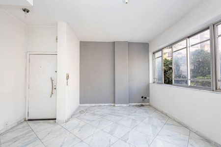 Apartamento à venda com 92m², 2 quartos e sem vagaSala