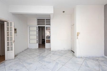 Apartamento à venda com 92m², 2 quartos e sem vagaSala