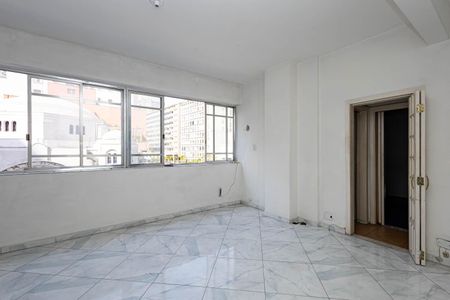 Apartamento à venda com 92m², 2 quartos e sem vagaSala