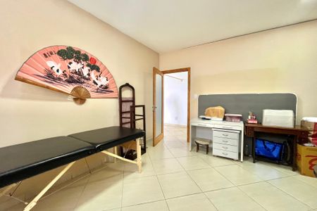 Casa para alugar com 530m², 4 quartos e 4 vagas Casa para alugar com 530m², 4 quartos e 4 vagasQuarto 3