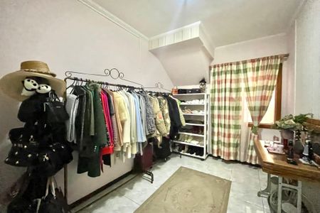 Casa para alugar com 530m², 4 quartos e 4 vagas Casa para alugar com 530m², 4 quartos e 4 vagasQuarto 2