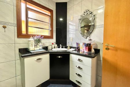 Casa para alugar com 530m², 4 quartos e 4 vagas Casa para alugar com 530m², 4 quartos e 4 vagasBanheiro