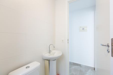 Apartamento para alugar com 42m², 2 quartos e sem vaga Apartamento para alugar com 42m², 2 quartos e sem vagaBanheiro