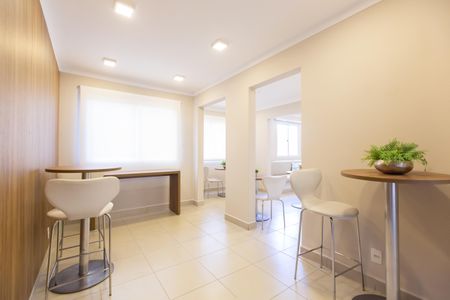 Apartamento para alugar com 42m², 2 quartos e sem vaga Apartamento para alugar com 42m², 2 quartos e sem vagaÁrea comum - Salão de Festas