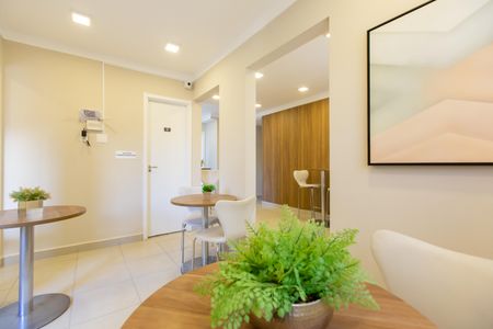 Apartamento para alugar com 42m², 2 quartos e sem vaga Apartamento para alugar com 42m², 2 quartos e sem vagaÁrea comum - Salão de Festas