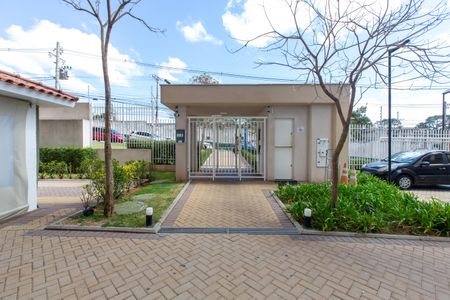 Apartamento para alugar com 42m², 2 quartos e sem vaga Apartamento para alugar com 42m², 2 quartos e sem vagaÁrea comum - Entrada