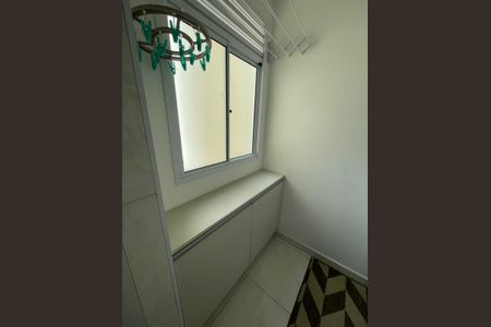 Apartamento para alugar com 56m², 2 quartos e 1 vagaÁrea de Serviço