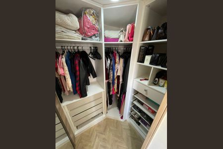 Apartamento para alugar com 56m², 2 quartos e 1 vagaCloset