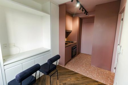 Sala de apartamento para alugar com 1 quarto, 24m² em Panamby, São Paulo