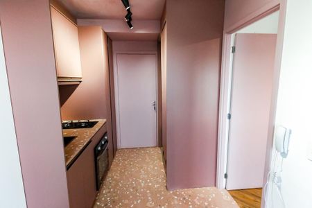 Apartamento à venda com 24m², 1 quarto e sem vaga Apartamento à venda com 24m², 1 quarto e sem vagaCozinha - Armários