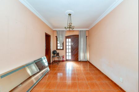 Casa à venda com 300m², 3 quartos e 4 vagasSala 1