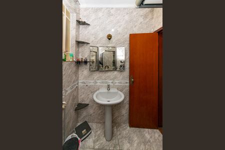 Casa à venda com 300m², 3 quartos e 4 vagasBanheiro Social 1