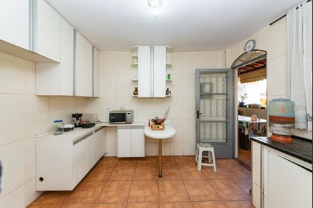 Casa à venda com 300m², 3 quartos e 4 vagasCozinha