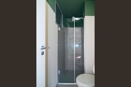 Apartamento para alugar com 32m², 1 quarto e sem vaga Apartamento para alugar com 32m², 1 quarto e sem vagaBanheiro da Suíte