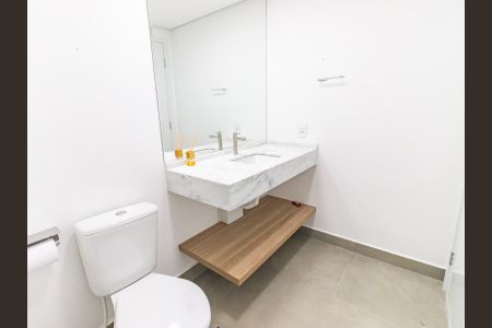 Banheiro de apartamento para alugar com 1 quarto, 29m² em Brás, São Paulo