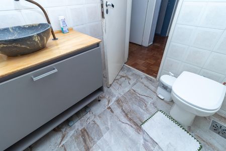 Apartamento à venda com 100m², 2 quartos e 1 vaga Apartamento à venda com 100m², 2 quartos e 1 vagaBanheiro