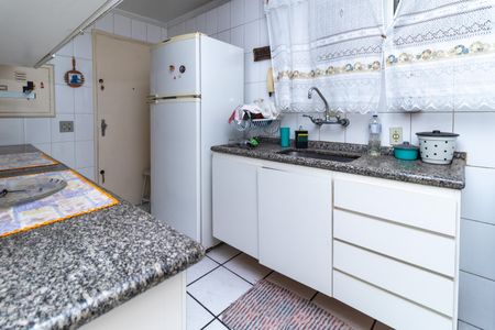 Apartamento à venda com 100m², 2 quartos e 1 vaga Apartamento à venda com 100m², 2 quartos e 1 vagaCozinha
