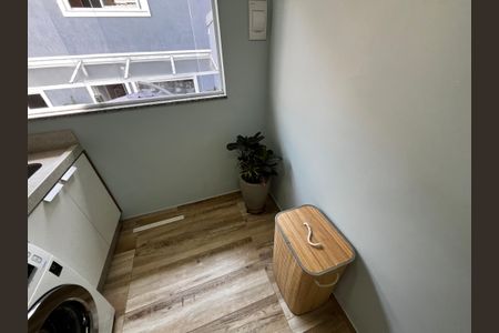 Casa de condomínio à venda com 150m², 4 quartos e 3 vagasÁrea de Serviço