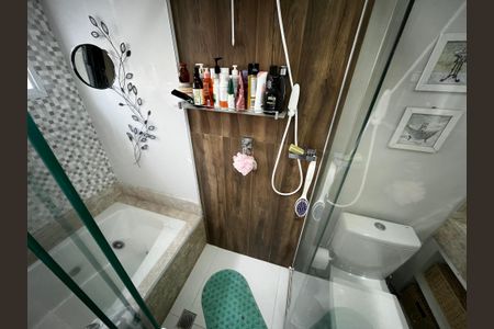 Casa de condomínio à venda com 150m², 4 quartos e 3 vagasBanheiro da Suíte 2