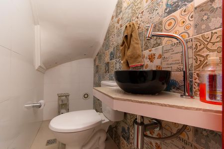 Casa à venda com 139m², 3 quartos e 2 vagas Casa à venda com 139m², 3 quartos e 2 vagasLavabo