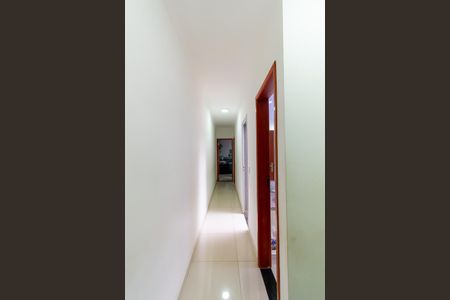 Casa à venda com 139m², 3 quartos e 2 vagas Casa à venda com 139m², 3 quartos e 2 vagasCorredor