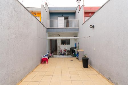 Casa à venda com 139m², 3 quartos e 2 vagas Casa à venda com 139m², 3 quartos e 2 vagasQuintal
