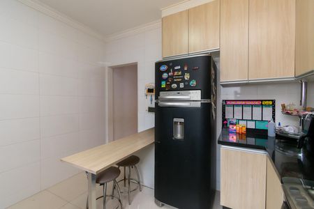 Casa à venda com 139m², 3 quartos e 2 vagas Casa à venda com 139m², 3 quartos e 2 vagasCozinha