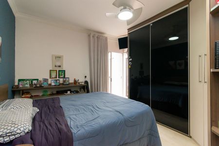 Casa à venda com 139m², 3 quartos e 2 vagas Casa à venda com 139m², 3 quartos e 2 vagasSuíte