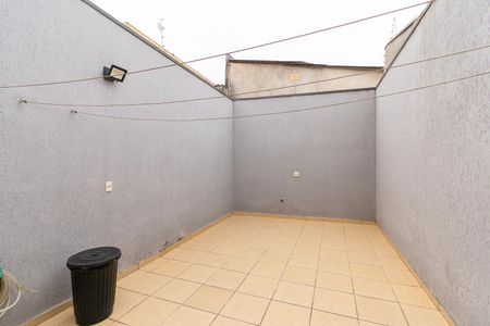 Casa à venda com 139m², 3 quartos e 2 vagas Casa à venda com 139m², 3 quartos e 2 vagasQuintal