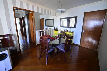 Apartamento para alugar com 127m², 4 quartos e 2 vagasSala