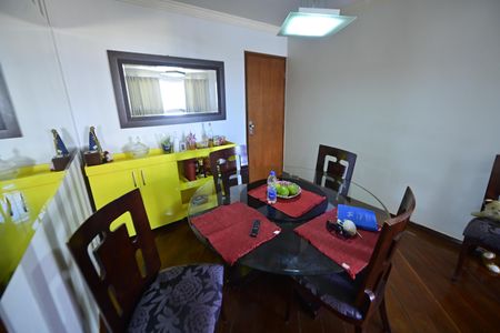 Apartamento para alugar com 127m², 4 quartos e 2 vagasSala