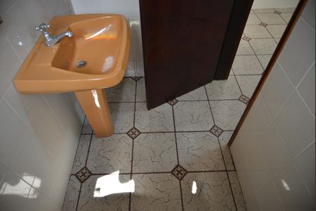 Casa à venda com 198m², 3 quartos e 3 vagasBanheiro de serviço