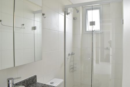 Banheiro Social de apartamento para alugar com 1 quarto, 35m² em São Francisco, Curitiba